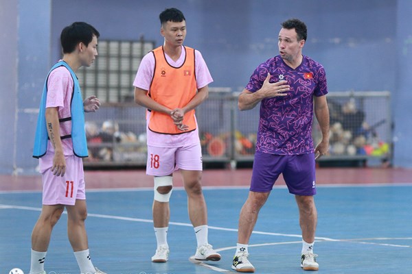 Tuyển Futsal Việt Nam sẵn sàng cho giải quốc tế TP.HCM - Anh 2