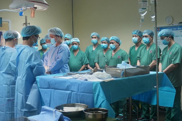 Lần đầu tiên lấy và ghép tạng cứu sống nhiều bệnh nhân ngay tại tỉnh Quảng Ninh - Anh 2
