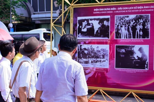 Khai mạc triển lãm “Vẻ vang 77 năm điện ảnh cách mạng Việt Nam” - Anh 1