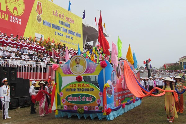 Nhiều hoạt động văn hoá, thể thao kỷ niệm 420 năm hình thành tỉnh Quảng Bình - Anh 1