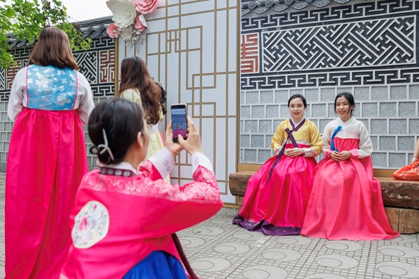 Lễ hội Con đường văn hóa Hàn Quốc tại Việt Nam - Anh 1