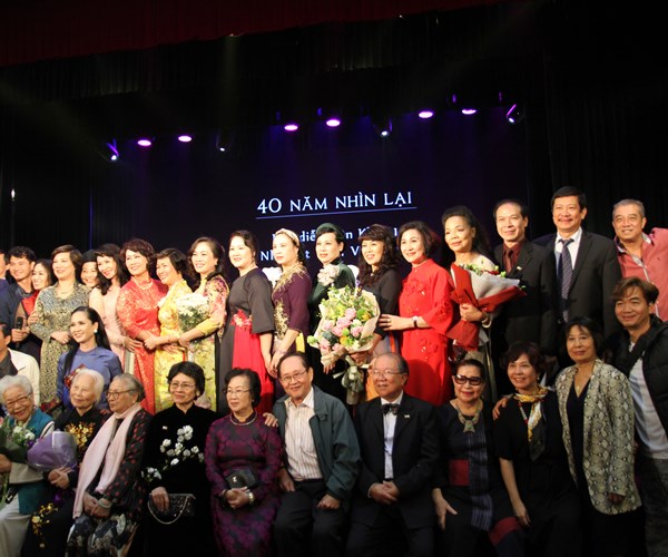 Cuộc hội ngộ xúc động của thế hệ nghệ sĩ vàng Nhà hát Kịch Việt Nam - Anh 2