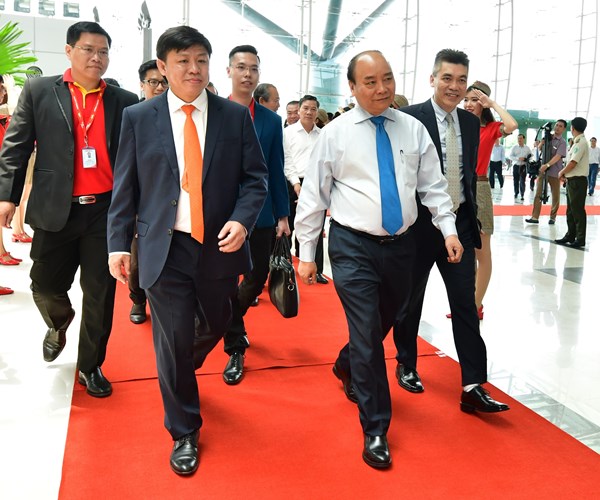 Thủ tướng chứng kiến Vietjet khai trương 5 đường bay mới đi, đến Cần Thơ - Anh 4