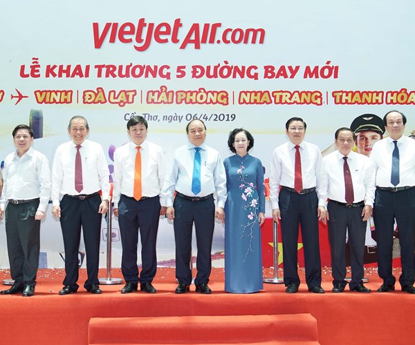 Thủ tướng chứng kiến Vietjet khai trương 5 đường bay mới đi, đến Cần Thơ - Anh 5