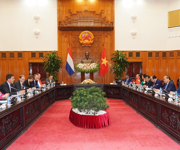 Thủ tướng Nguyễn Xuân Phúc hội đàm với Thủ tướng Hà Lan - Anh 2