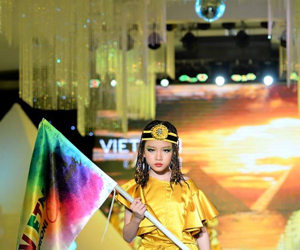 Nhiều điểm nhấn tại Tuần lễ thời trang trẻ em Quốc tế Việt Nam 2019 - Anh 1