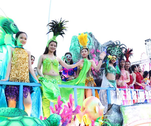 Diễu hành Carnaval khuấy động Hạ Long dịp nghỉ lễ 30.4-1.5 - Anh 4