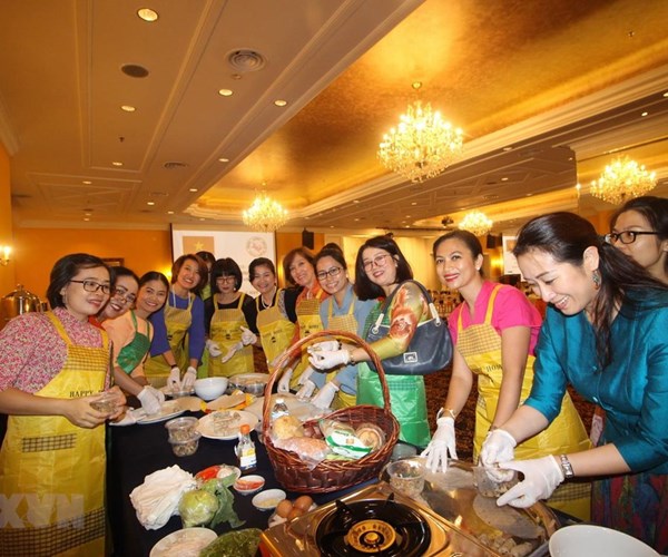 Ẩm thực Việt Nam thu hút bạn bè ASEAN tại Malaysia - Anh 1