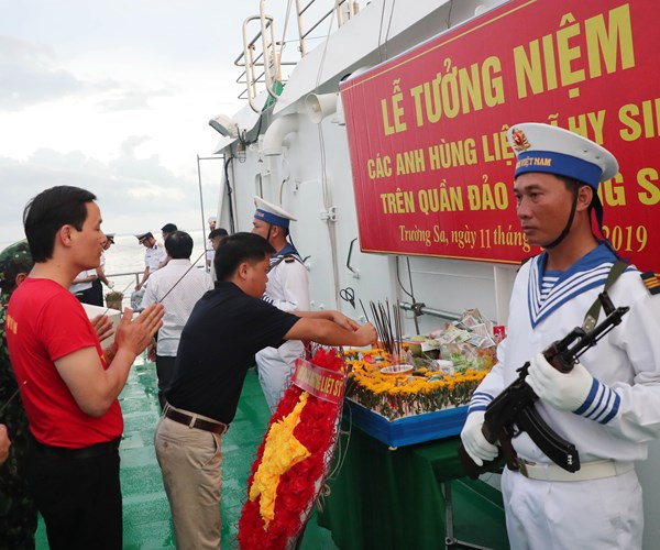 Loi tri an giua Truong Sa – Noi tuyen dau To quoc - Anh 3