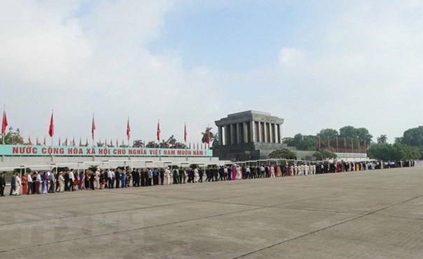 Tạm ngừng tổ chức lễ viếng Chủ tịch Hồ Chí Minh từ ngày 14.6 - Anh 1