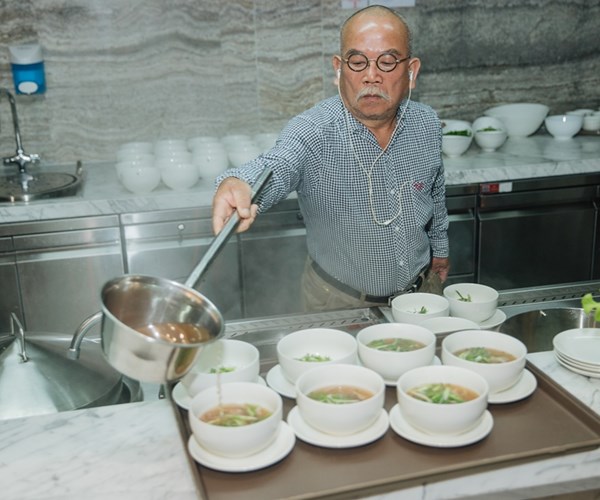 Đầu bếp lừng danh David Rocco chủ trì dạ tiệc giao lưu văn hóa Việt - Ý tại Vinpearl Luxury Landmark 81 - Anh 1