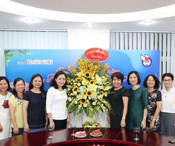 Thứ trưởng Trịnh Thị Thủy chúc mừng các cơ quan báo chí nhân Ngày Báo chí cách mạng Việt Nam - Anh 2