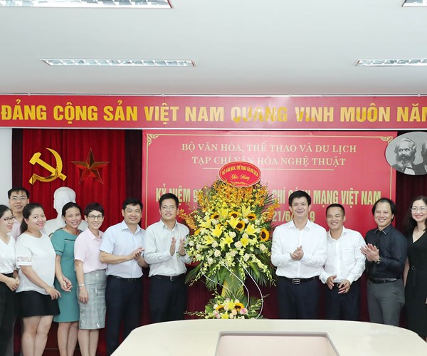 Thứ trưởng Lê Quang Tùng chúc mừng các cơ quan báo chí nhân Ngày Báo chí cách mạng Việt Nam - Anh 3