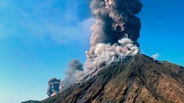 Italia: Núi lửa phun trào khiến một du khách thiệt mạng - Anh 1