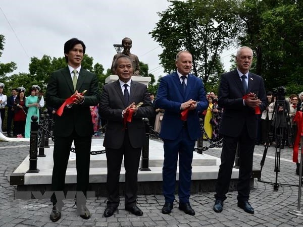 Một vườn hoa ở Nga chính thức được mang tên Chủ tịch Hồ Chí Minh - Anh 1