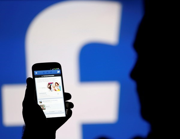 Facebook sắp có thay đổi lớn nhằm ngăn chặn các bài viết cực đoan? - Anh 1