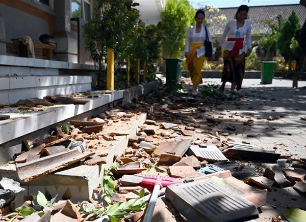 Indonesia lắp đặt gần 400 cảm biến phát hiện sớm động đất - Anh 1