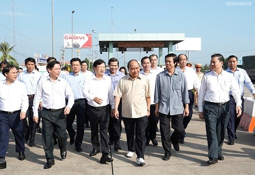 Thủ tướng thị sát, đốc thúc dự án cao tốc Trung Lương-Mỹ Thuận - Anh 1