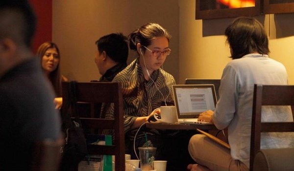 Chính phủ Thái Lan thắt chặt kiểm soát wifi tại các cửa hàng càphê - Anh 1
