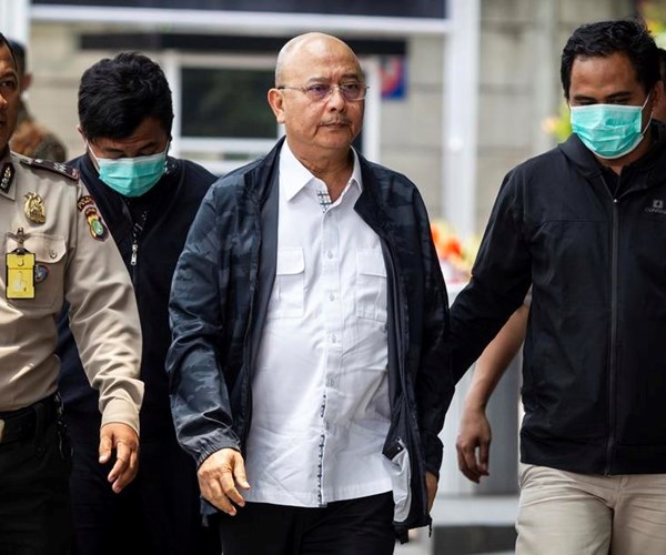 Indonesia bắt giữ hàng chục quan chức tham nhũng tại nhiều địa phương - Anh 1