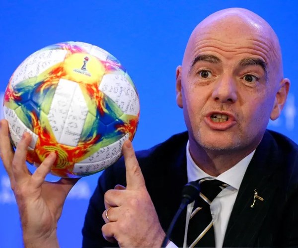 FIFA đầu tư 1 tỷ USD cho công tác phát triển bóng đã nữ - Anh 1