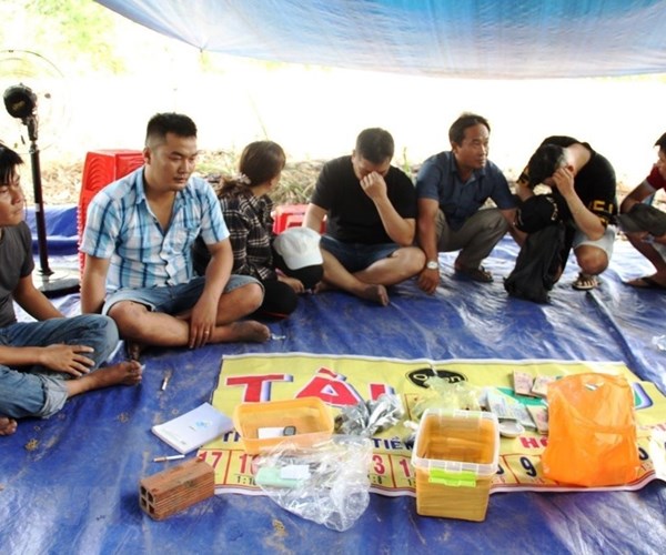 Tây Ninh: Triệt phá tụ điểm đánh bạc giữa rừng cao su - Anh 1