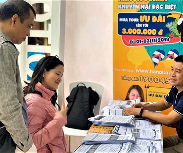 Giảm giá “sốc” tới 50% tại Ngày hội Khuyến mại du lịch Hà Nội 2019 - Anh 3