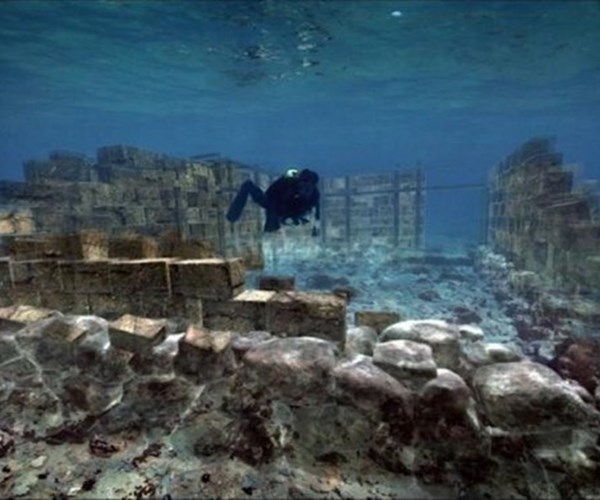 Giới khảo cổ choáng ngợp trước thành phố cổ dưới nước 5.000 năm tuổi - Anh 1