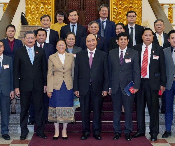 Thủ tướng tiếp Chủ tịch Quốc hội Lào - Anh 2