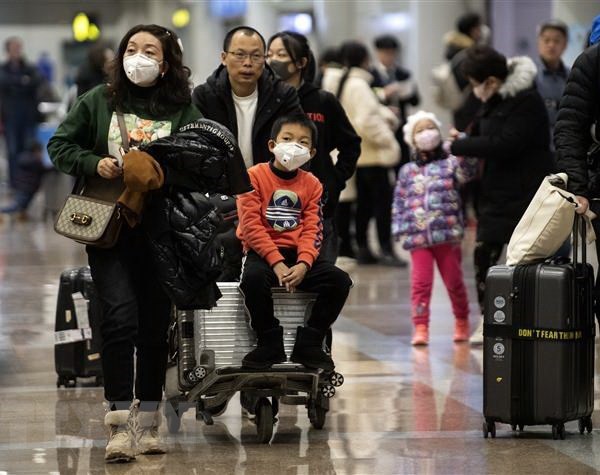 Dịch bệnh viêm phổi lạ: Trung Quốc xác nhận ca tử vong thứ 9 - Anh 1