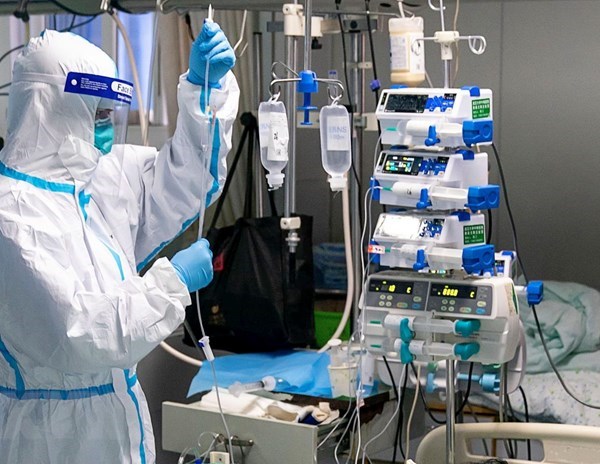 Hơn 240 bệnh nhân nhiễm virus corona ở Trung Quốc đã được xuất viện - Anh 1