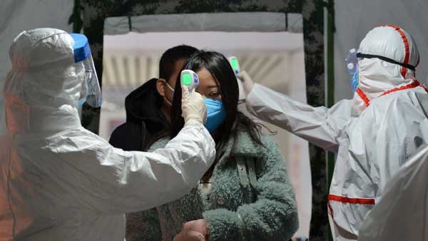 Số ca nhiễm nCoV ở Trung Quốc vượt con số 17.000 trường hợp - Anh 1