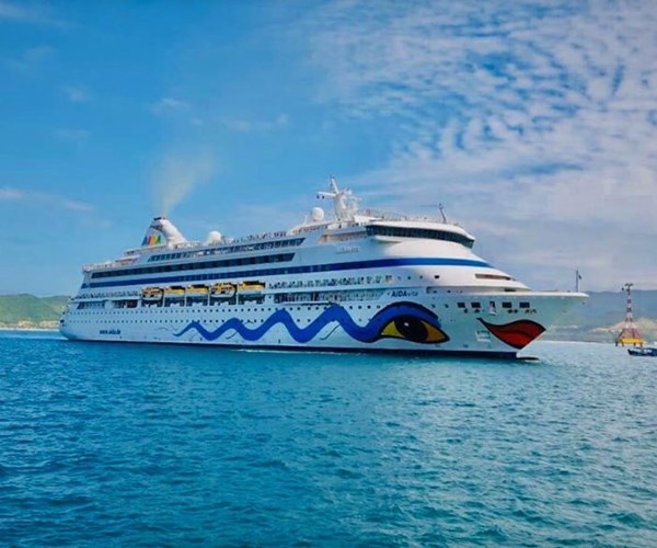 Quảng Ninh từ chối đón đoàn khách tàu biển 100% khách châu Âu - Anh 2