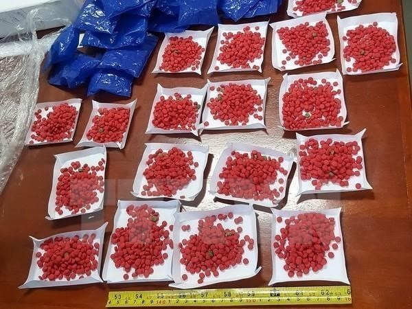 Triệt phá vụ vận chuyển 6.800 viên ma túy tổng hợp từ Lào về Việt Nam - Anh 1
