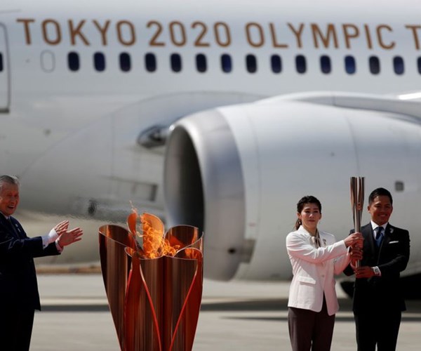 Ngọn đuốc Olympic 2020 đã về Nhật Bản - Anh 1
