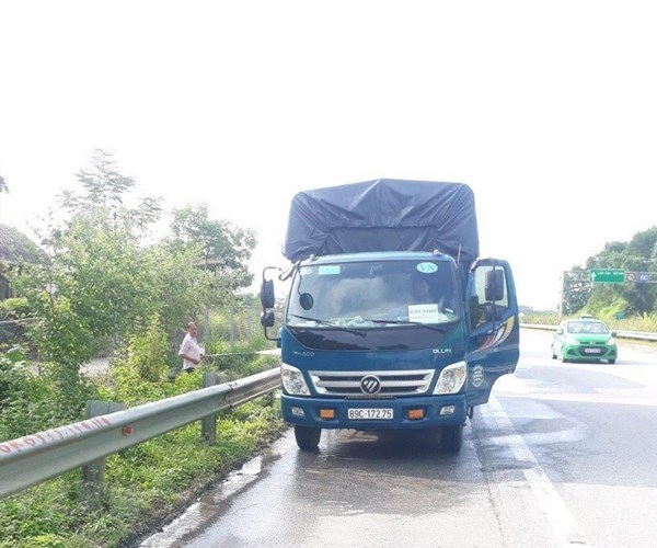 Hiểm họa tai nạn và lây lan Covid-19 trên cao tốc Nội Bài-Lào Cai - Anh 1