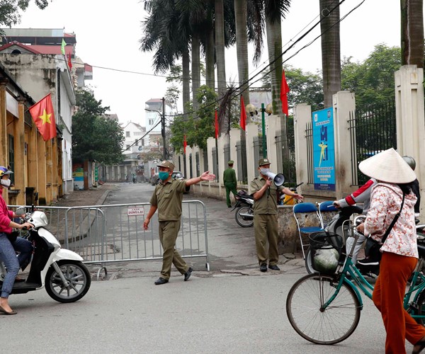 Hà Nội: Liên quan tới bệnh nhân 243, tạm đóng cửa chợ dân sinh Nghĩa Đô - Anh 3