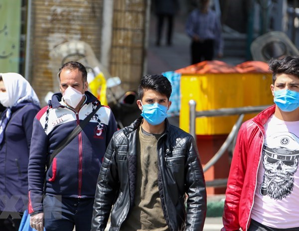 Iran: Số ca nhiễm Covid-19 vượt ngưỡng 70.000 người - Anh 1