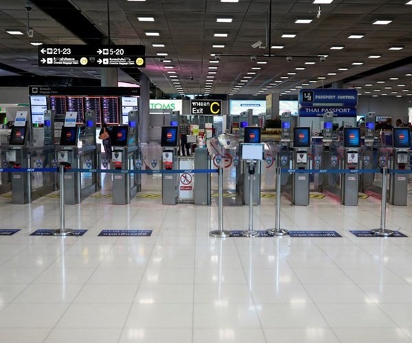 Thái Lan chuẩn bị mở lại các đường bay nội địa - Anh 1