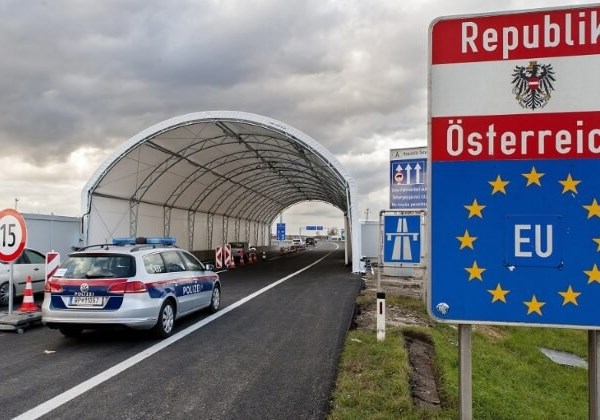 Séc kéo dài biện pháp kiểm soát biên giới với Đức và Áo - Anh 1