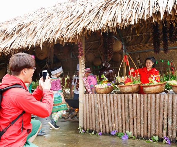 Cơ hội bứt phá từ du lịch văn hóa cho Việt Nam - Anh 1