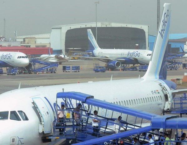 Ấn Độ sắp mở lại đường bay thương mại nội địa từ ngày 25.5 tới - Anh 1