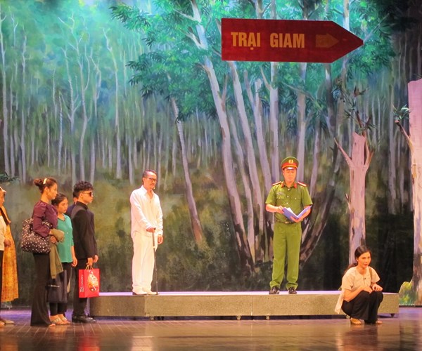Sân khấu Lệ Ngọc mang kịch nói chinh phục khán giả phía Nam - Anh 1