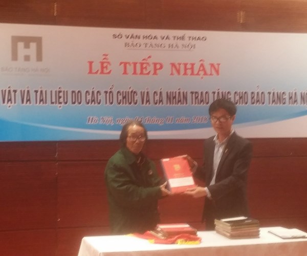 Bảo tàng Hà Nội tiếp nhận nhiều hiện vật - Anh 2