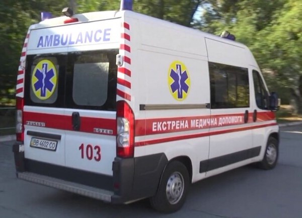 Ukraina đồng loạt trang bị máy thở của Vingroup cho các bệnh viện và xe cứu thương - Anh 2