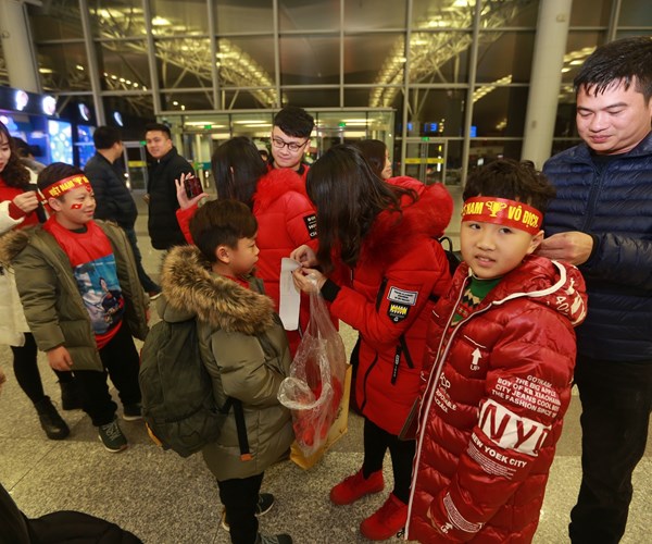 Đảm bảo an toàn cho các cổ động viên Việt Nam đi Trung Quốc cổ vũ Đội tuyển U23 đá trận chung kết châu Á - Anh 2