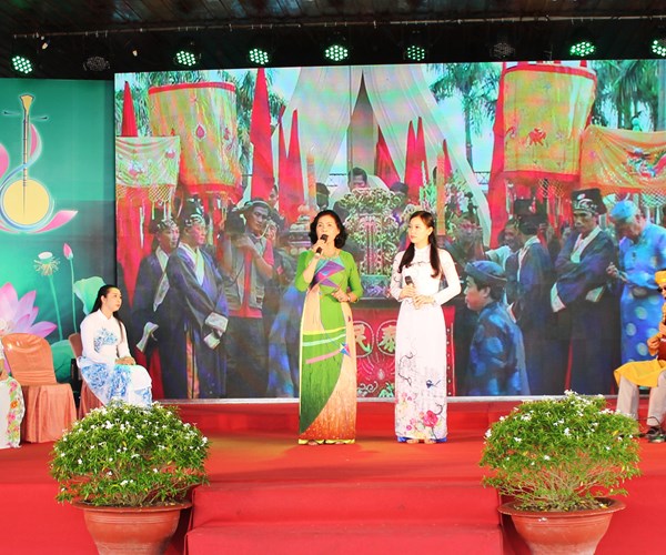 Gần 200 tài tử tham gia Hội thi Đờn ca tài tử tỉnh Kiên Giang - Anh 1