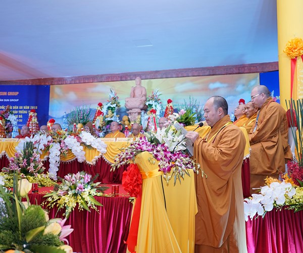 500 Phật tử ba miền tụ hội trên đỉnh Fansipan cầu nguyện quốc thái dân an - Anh 3