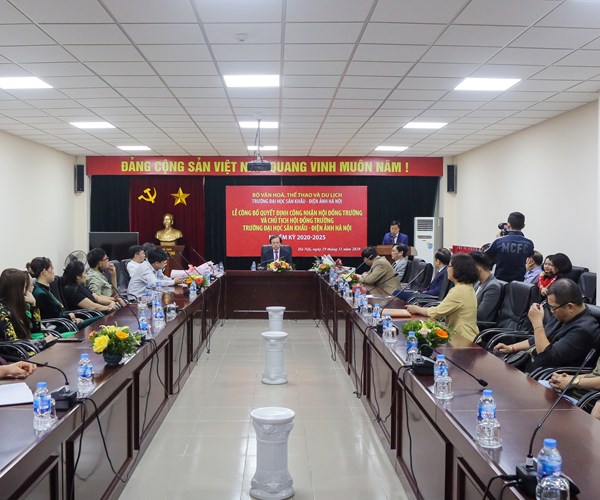 Công bố Quyết định công nhận Hội đồng Trường Đại học Sân khấu Điện ảnh Hà Nội và Học viện Múa Việt Nam - Anh 1