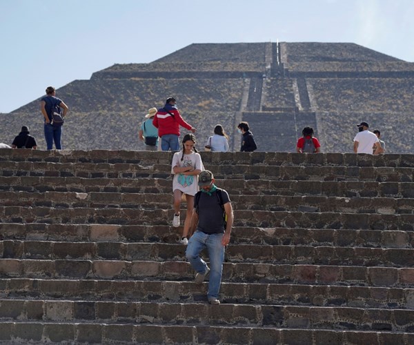 Các kim tự tháp Teotihuacan ở Mexico đón khách trở lại - Anh 1